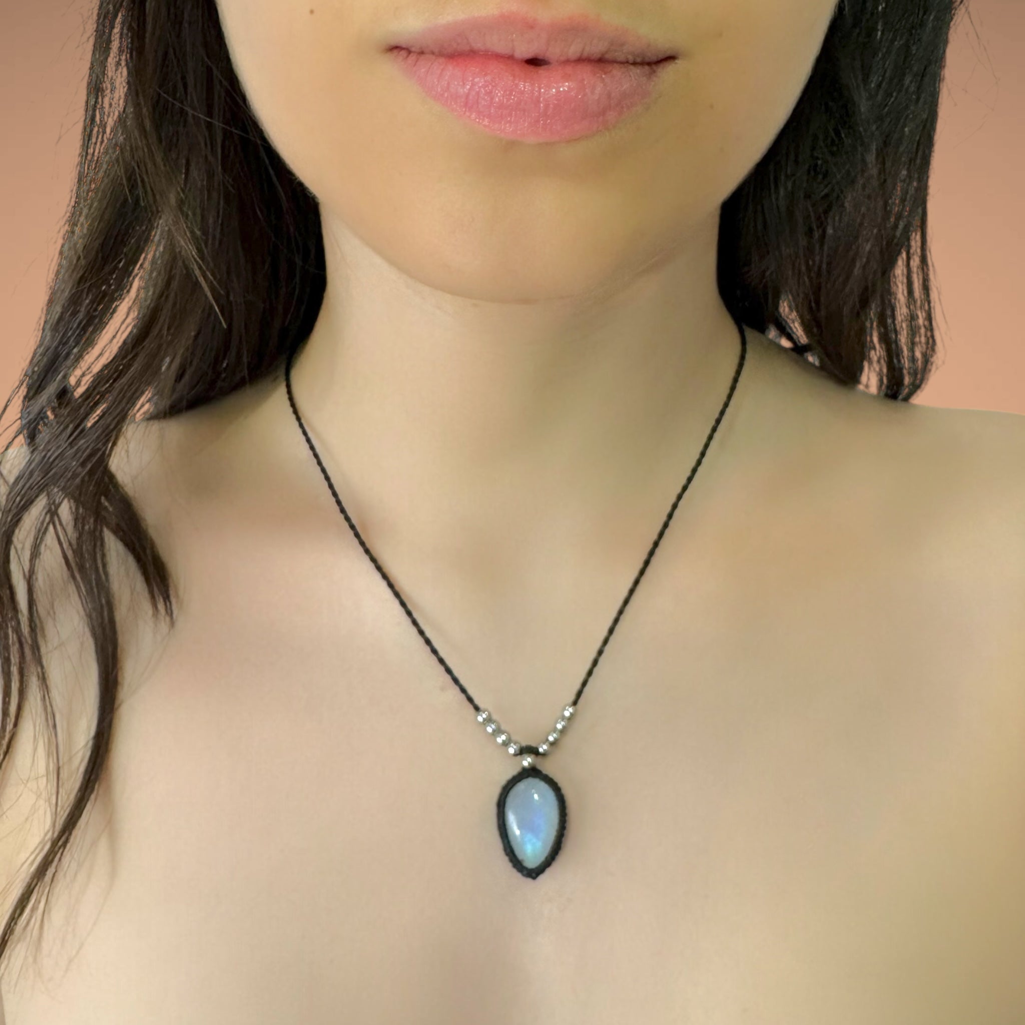 Collana labradorite bianca 21x15mm Sharifa Crystals